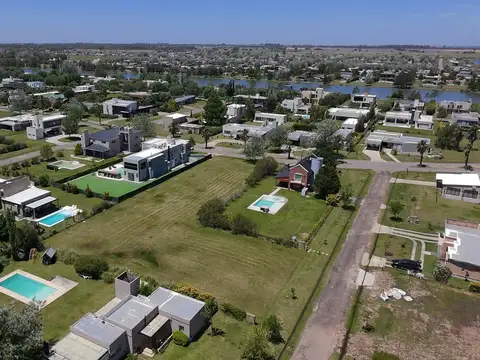 Terreno en Venta 45  mts Fondo