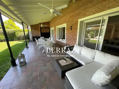 Casa Venta 3 Dormitorios Barrio La Delfina Lote de 700 m2 Pilar