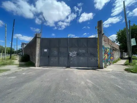 GALPON EN LOMAS DE ZAMORA