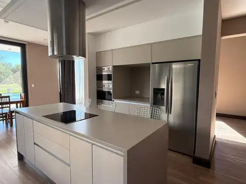 Casa en Alquiler al Noreste