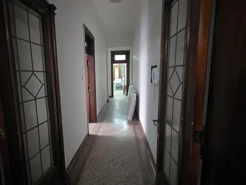 Depto Tipo Casa 6 ambientes con 2 baños