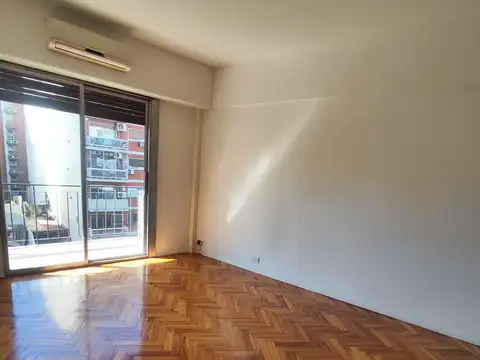 Av scalabrini Ortiz 2100, Piso 5