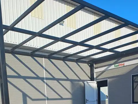 Acceso Este y Arturo Gonzalez 100