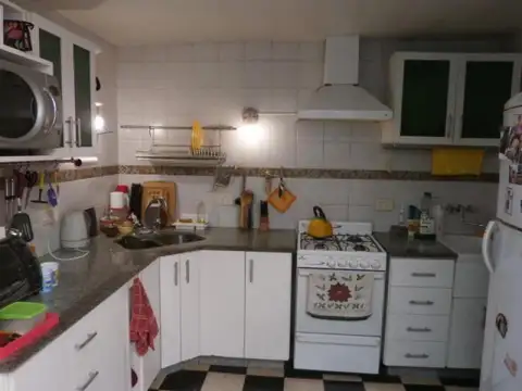 Depto Tipo Casa 3 ambientes con 2 baños