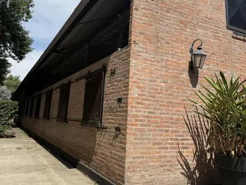 Alquiler Caballerizas  en  Centauros | VCO Propiedades