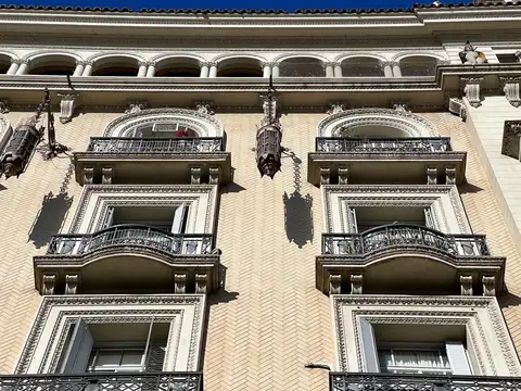 Local en Venta 90 años