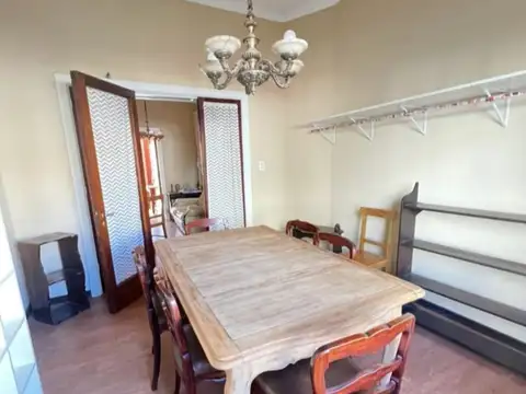 Casa 6 ambientes con 1 baño