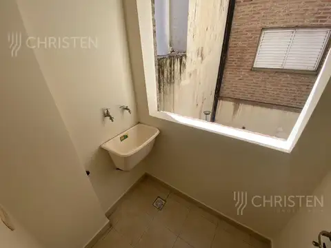 Pje. Luis Zamaro al 3100