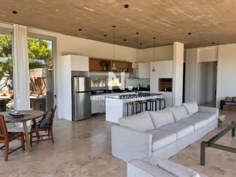 Casa en Alquiler Temporal de 4 dormitorios