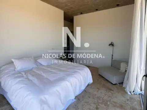 Casa 5 ambientes con 4 baños