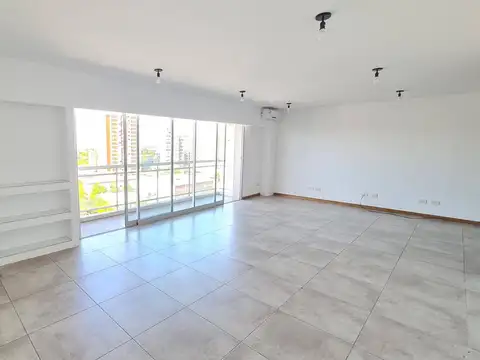 Oficina en Venta al Este