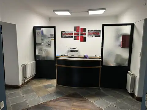 Casa 7 ambientes con 1 baño