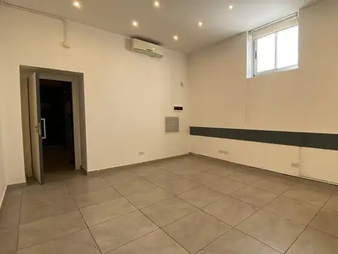 Oficina en Alquiler 16 años