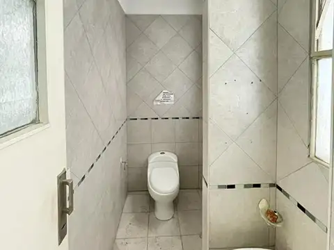 AMPLIO 4 AMBIENTES OFICINA MUY LUMINOSO