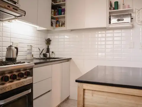 Venta tres ambientes con dependencia en el corazón de San Telmo