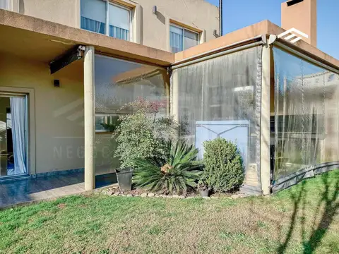 Casa en Venta en Los Naranjos, USD 330.000