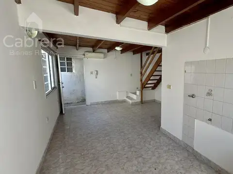Depto Tipo Casa en Alquiler de 3 ambientes