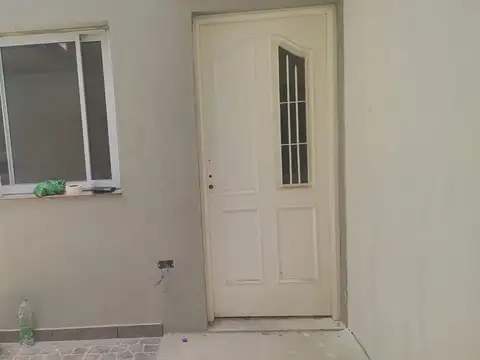 VENTA DEPARTAMENTO A ESTRENAR 1 PISO CON PATIO