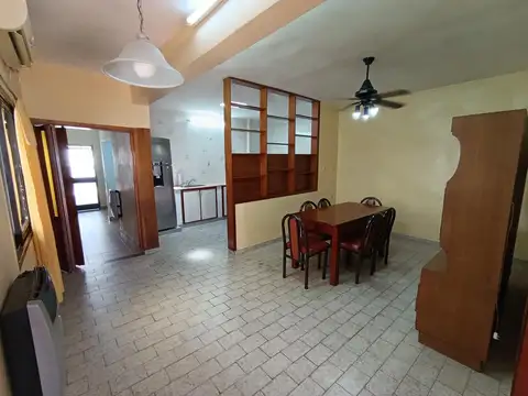 Av. Hipolito Yrigoyen 2700