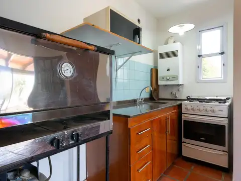 Casa 5 ambientes con 2 baños