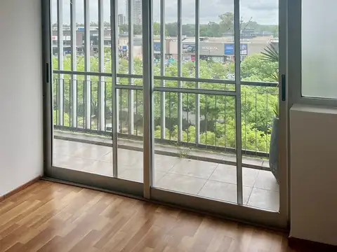 Oficina en Alquiler con 1 cochera