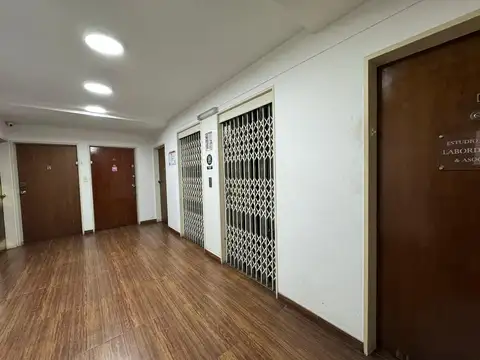 Oficina en Venta en Tribunales, USD 45.000