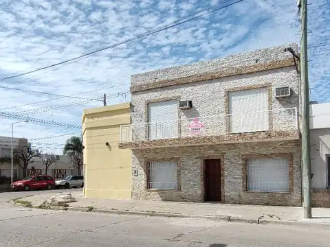 Casa y Local en Venta - San Pedro