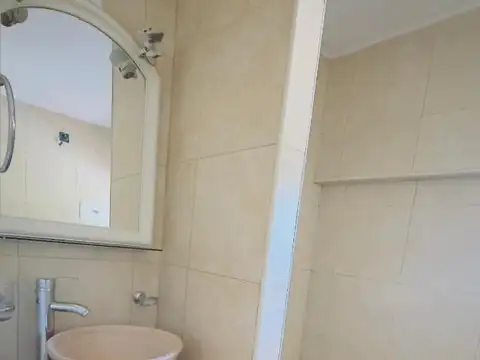 Departamento en planta alta en Martinez