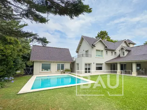 Casa Chalet  en Venta en San Diego, Francisco Álvarez, Moreno