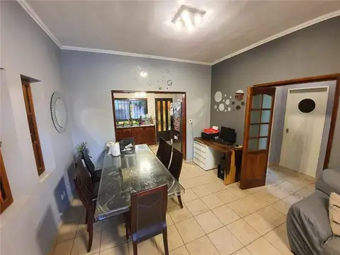 Casa en Venta en Lomas De Zamora, USD 195.000