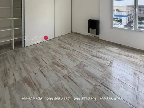 Oficina 4 ambientes con 1 baño