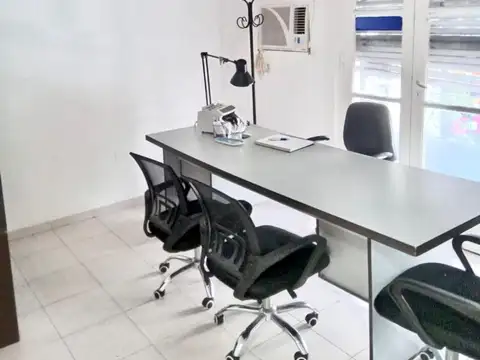 ALQUILER PLANTA ALTA PARA OFICINAS O CUNSULTORIOS, CENTRO