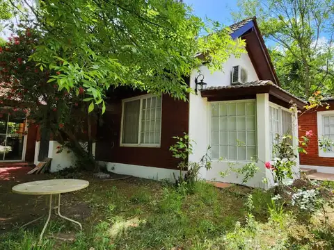 Casa en Venta con 1 cochera