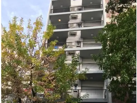 Gran monoambiente tipo loft con balcón y amenities en San Telmo