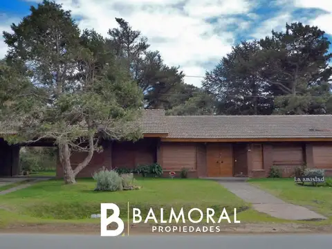 Casa en Alquiler - Zona Centro / REF: 8813