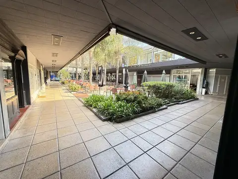 Local en Venta 60 años