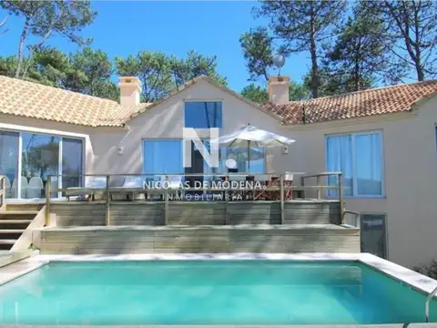 Casa en Laguna Blanca - La Barra