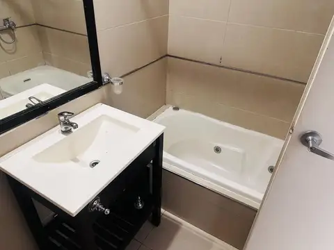 Venta Monoambiente divisible con balcón en Caballito