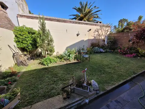 Casa 7 ambientes con 3 baños