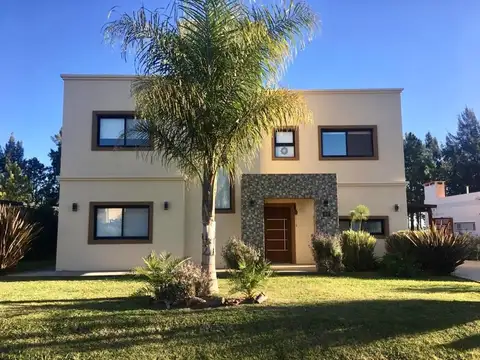 Casa en venta en Canning Barrio Malibu