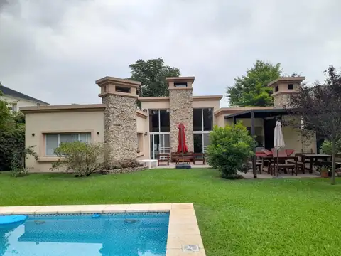 Casa en Venta, 5 Ambientes, en Haras Santa Maria, Loma Verde, Escobar, GBA Norte