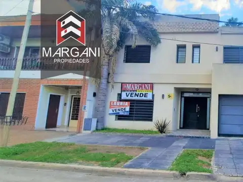 Casa 4 AMB de Categoria c/ Cochera p/ 2 autos