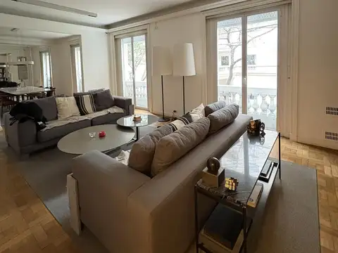 Departamento en Venta de 7 ambientes