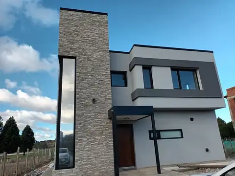 CASA 4 AMBIENTES MODERNA SOLARES BARILOCHE