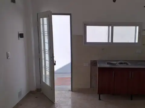 Departamento en Alquiler en El Palomar, $ 460.000