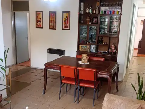 Nicolás Esandi 6900