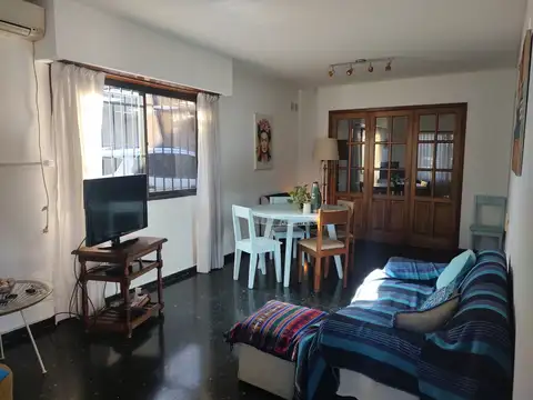 Depto Tipo Casa en Venta en Lomas De Zamora, USD 84.950