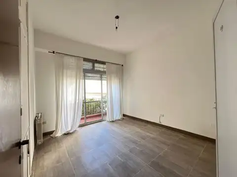 Depto Tipo Casa en Alquiler 40 años