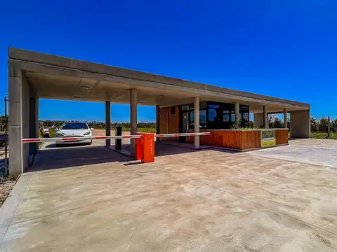 Terreno en Venta en Santa Elena, USD 21.000