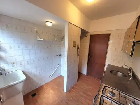 Florentino Ameghino 600